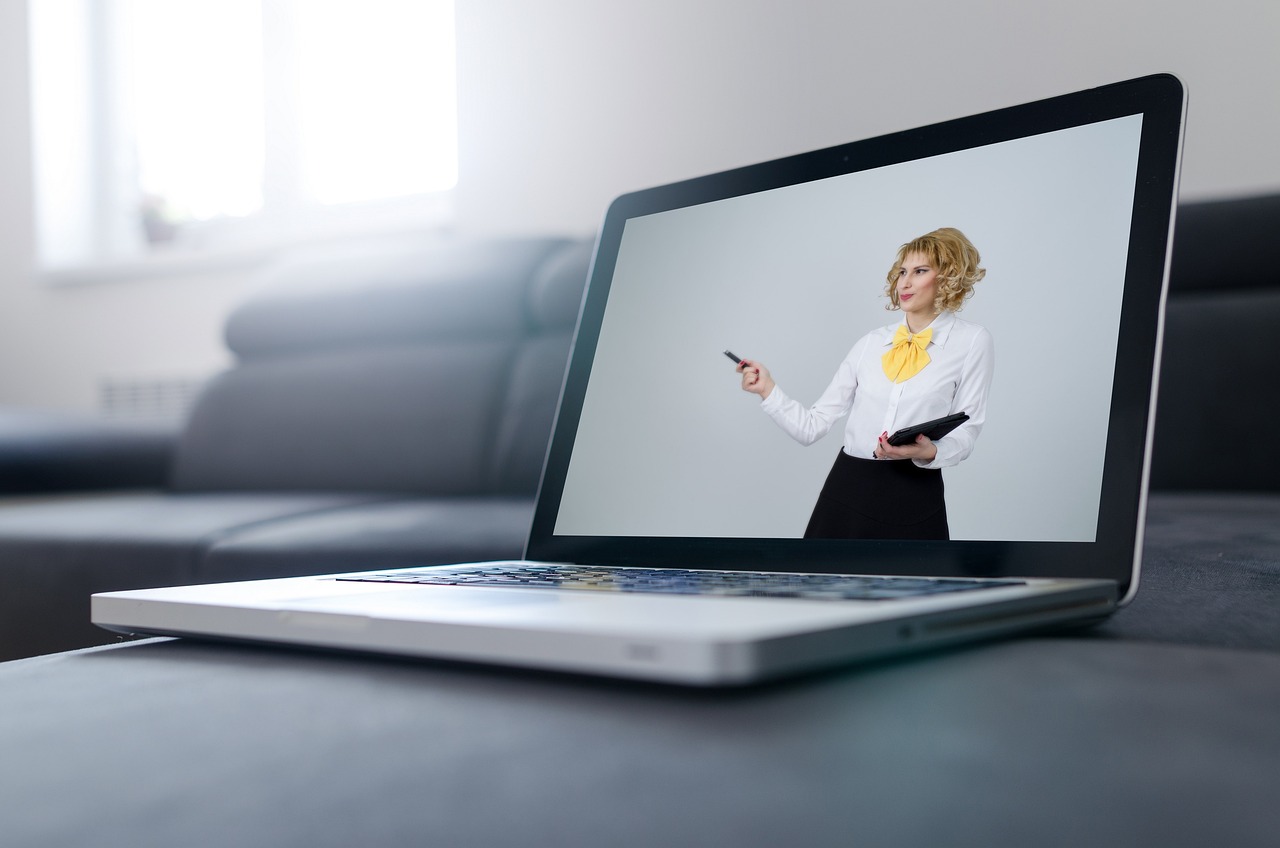 online webinar laptop
